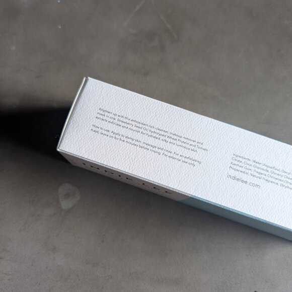 Indie Lee Brightening Cleanser - Picture 11 of 16